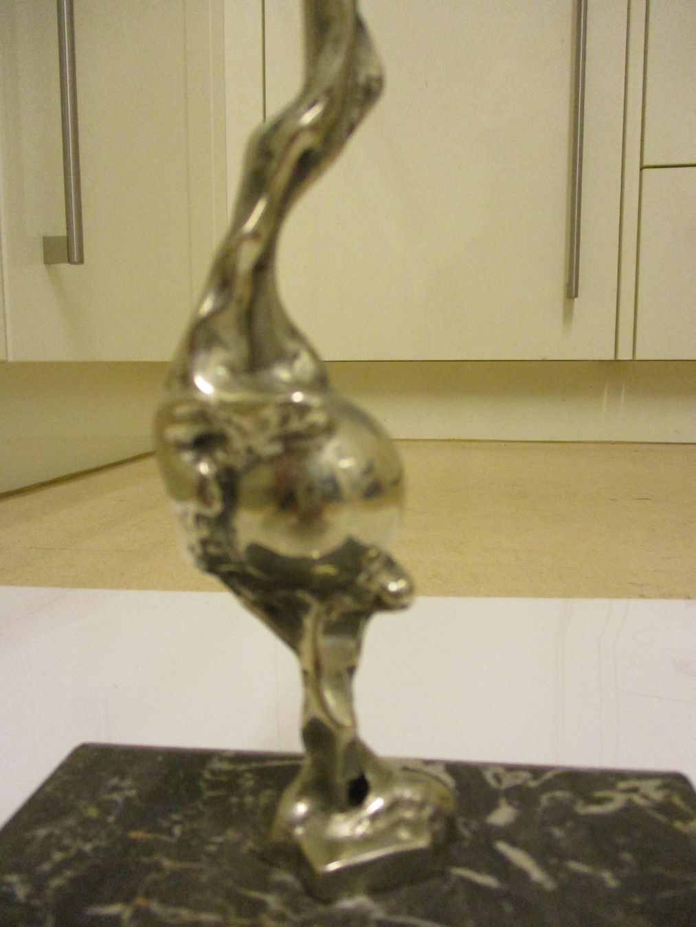 Sculture & Statue: Klein-Skulptur Kugel-Objekt BEAT BÖSIGER – Usato da Windisch venduto da Autogrammo 6