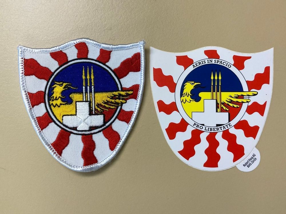 Aufkleber + Badge: Schweizer Luftwaffe | Acheter Sur Ricardo