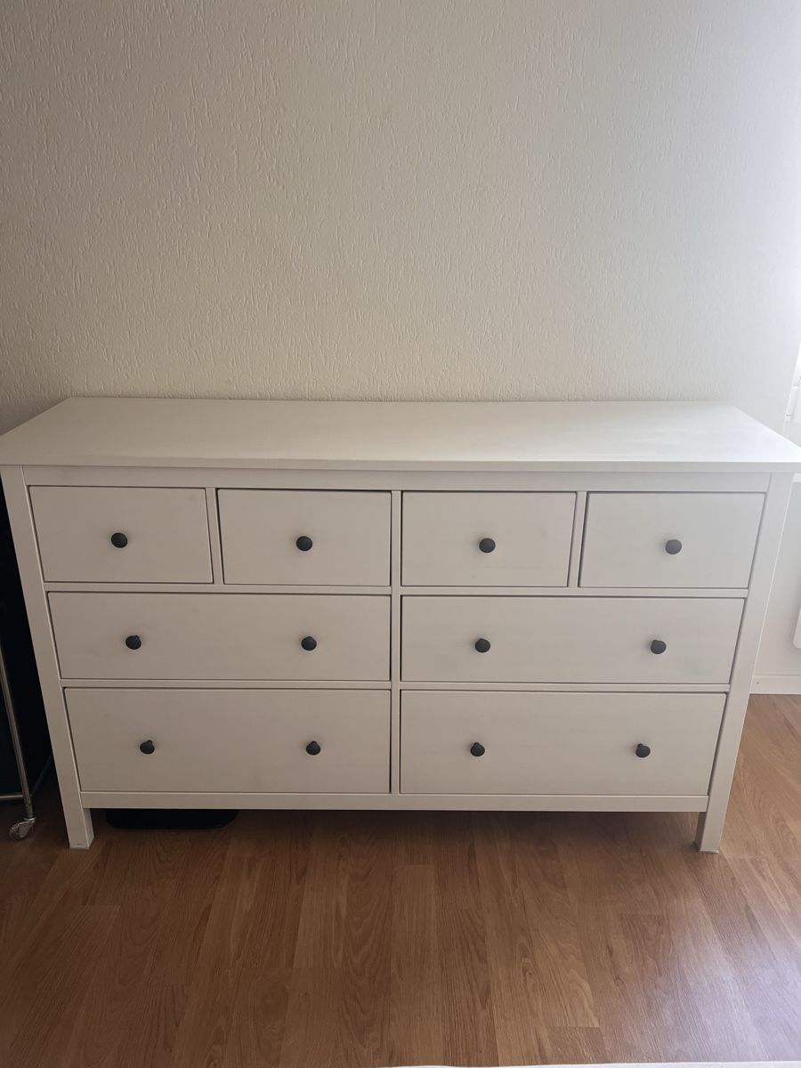 Cassettiere: HEMNES Kommode – Nuovo (secondo la descrizione) da Oberglatt ZH venduto da lar_2266