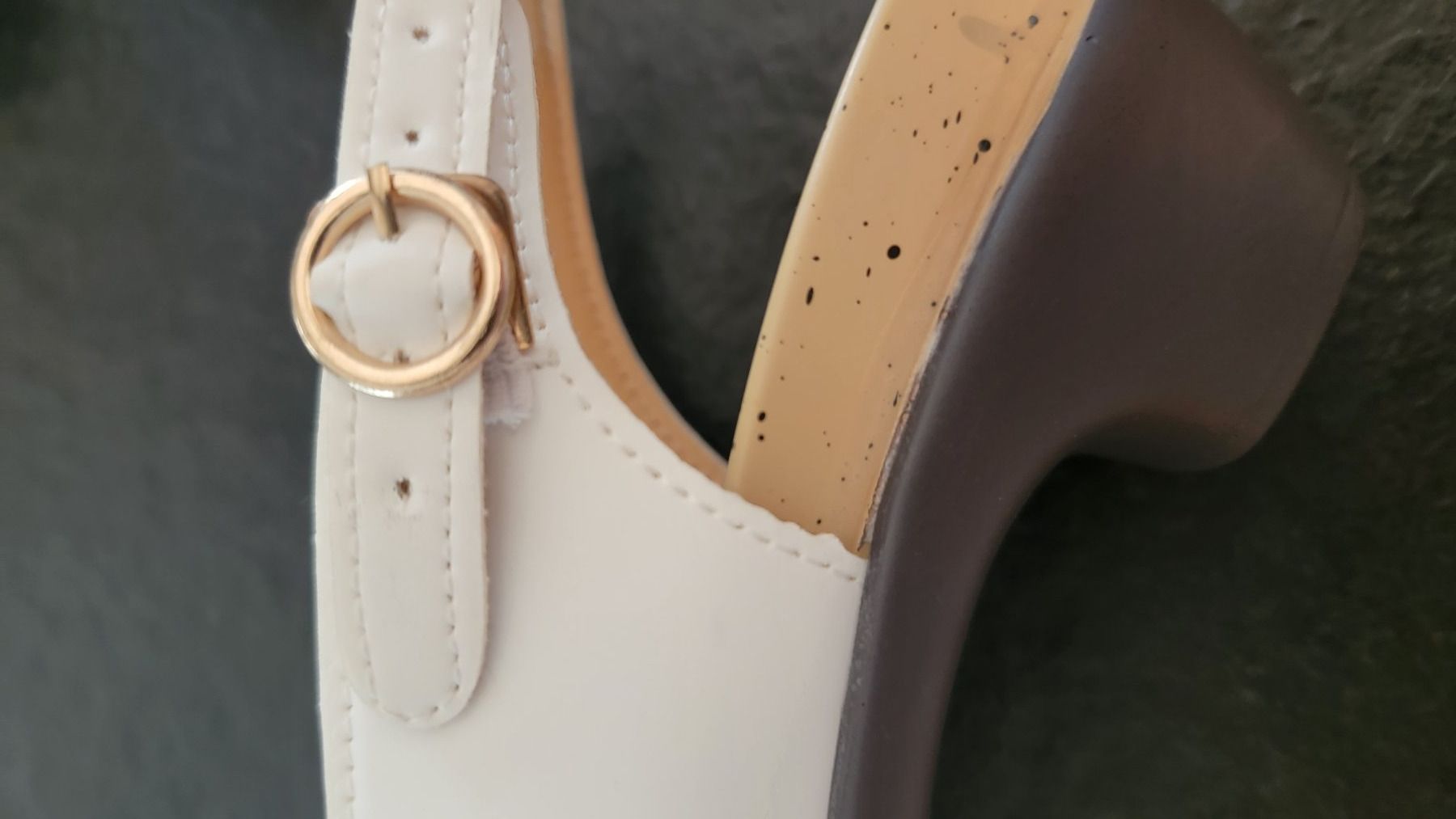 Scarpe da donna: Damen Sandalen in der Gr. 40 – Nuovo (secondo la descrizione) da Zuzwil SG venduto da Cali67 3