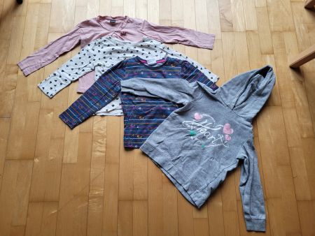 4 schöne Pullover Mädchen Gr.116