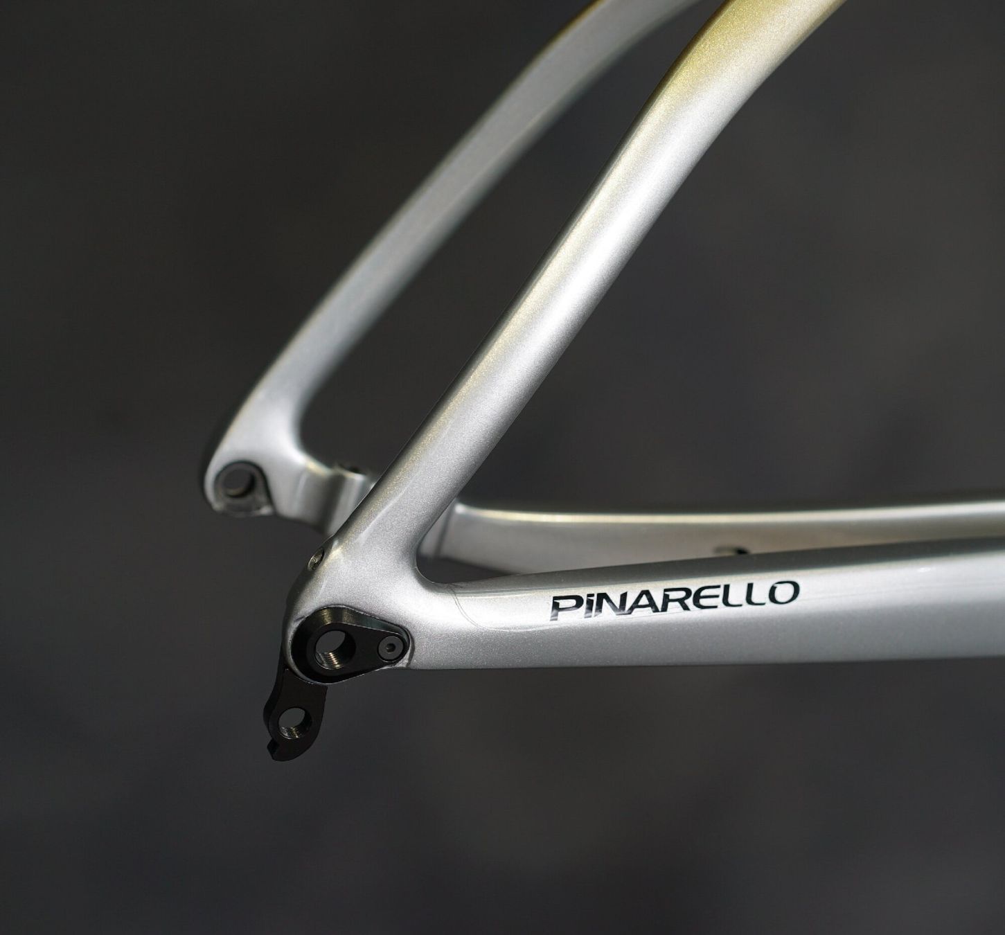 Pinarello Velos: Frame Kit Dogma F Disc – Neu (gemäss Beschreibung) aus Ostermundigen von bikeboxoutlet 1