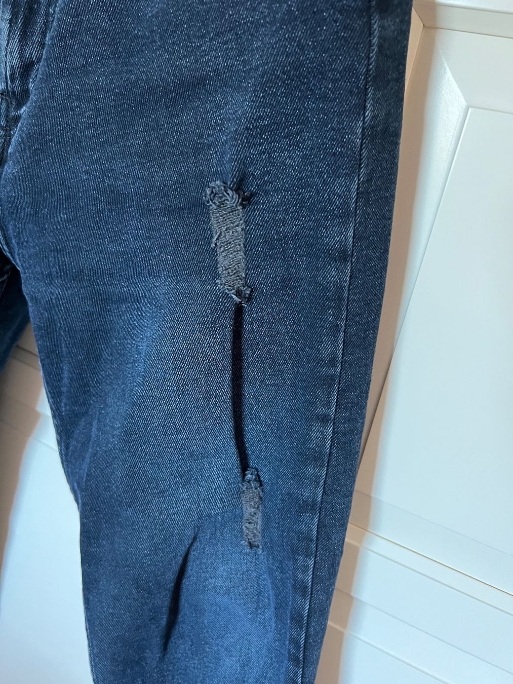 Only Jeans: Pantalons Only taille 32/31 – Usato da Savagnier venduto da Pivovar2 1