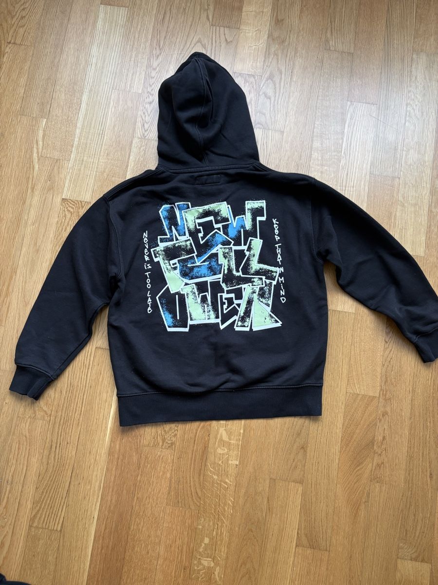 Zara Pulls et sweat-shirts: Kapuzenpullover Gr. 146 ZARA  – D'occasion à Winterthur par Baby117 1