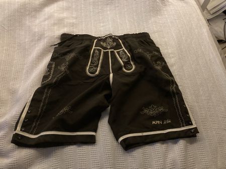 Oktoberfest Bade-Lederhosenoptik XL Alpin de Luxe