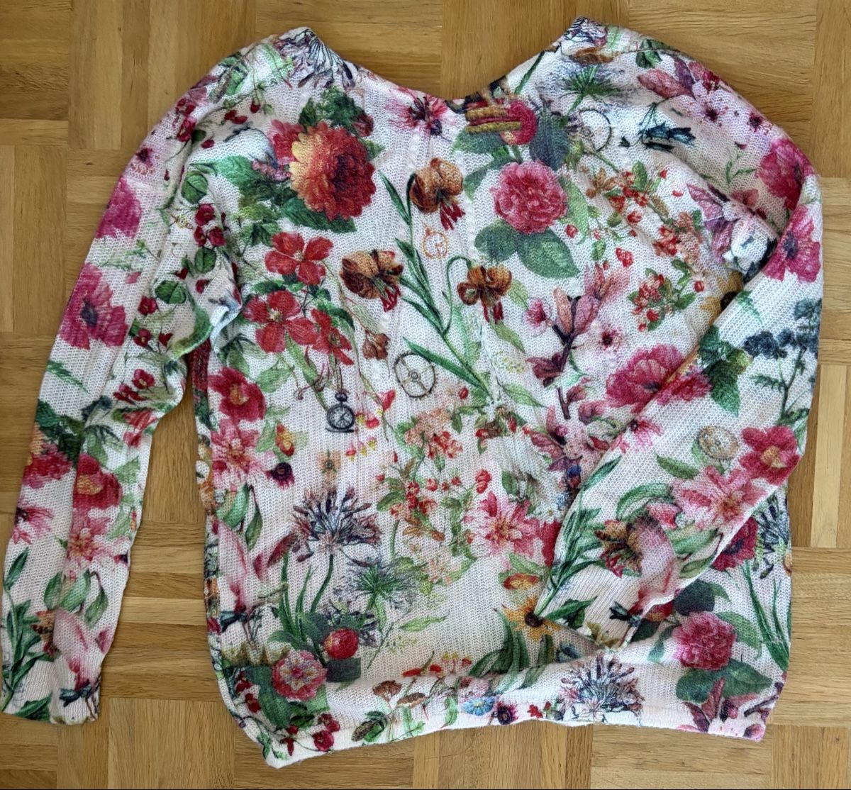 Princess goes hollywood Maglioni & Felpe: Pull Princess Goes Hollywood fleurs taille 40 beige – Usato da Chêne Bourg venduto da paleios22 2