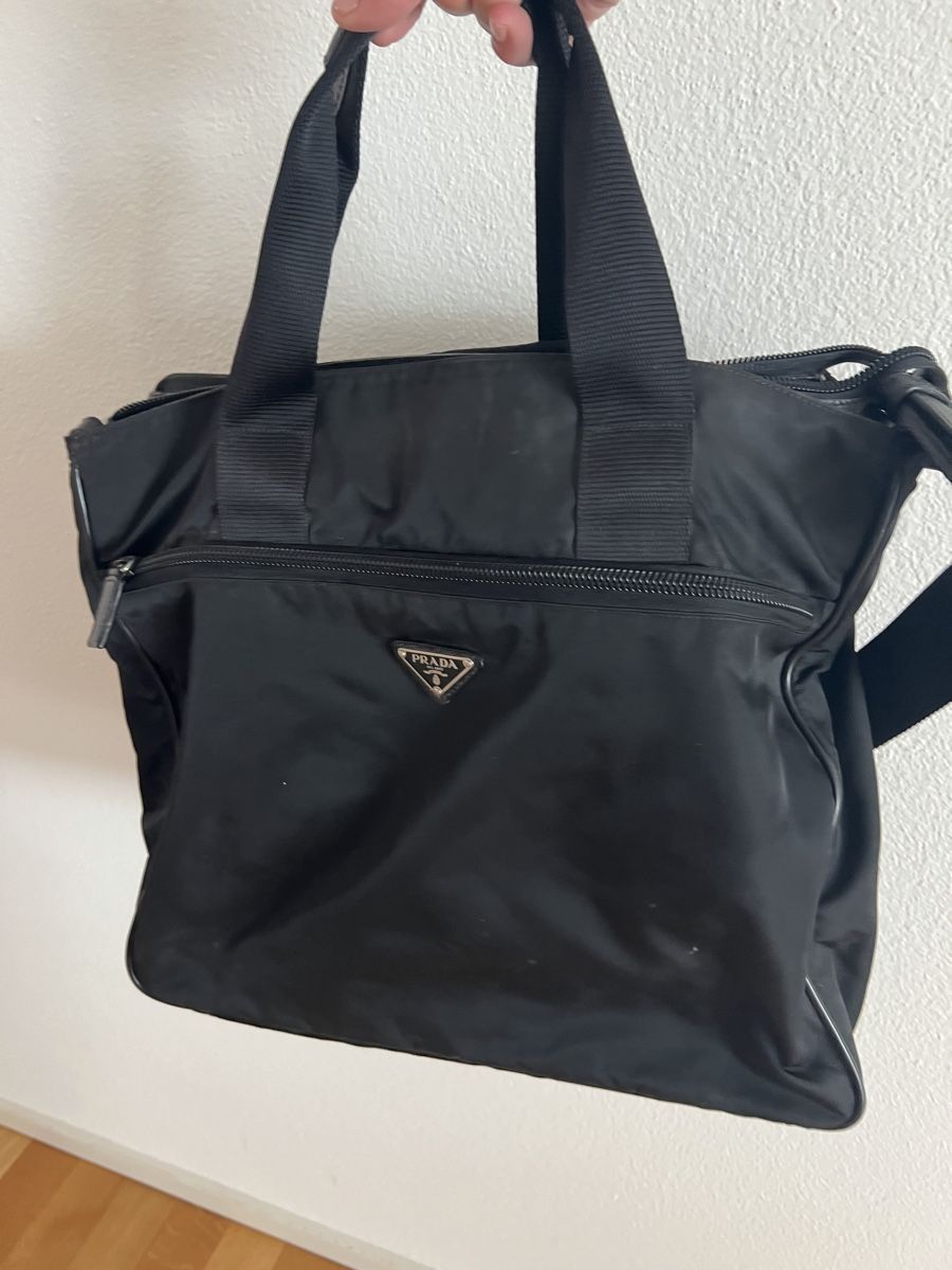 Prada Valigie & Borse: Prada Laptoptasche nylon schwarz – Usato da Zug venduto da mon_77
