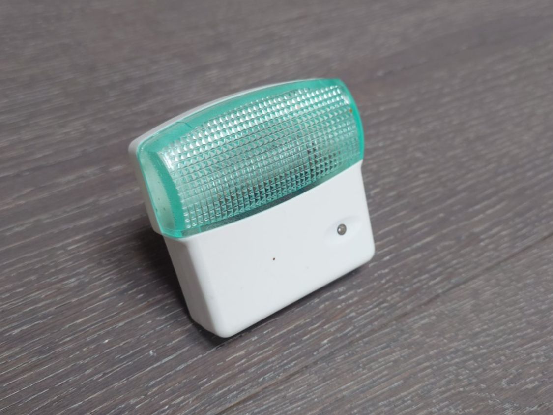 Lampen: Veilleuse LED avec détecteur – Gebraucht aus Arconciel von Pgendre