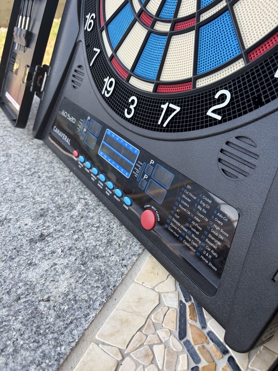 Jeux de fléchettes: Elektronische Dartscheibe ED 520  – D'occasion à Neu St. Johann par car_m27x 2