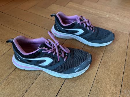 Laufschuhe der Marke Kalenji (Decathlon), Gr. 40