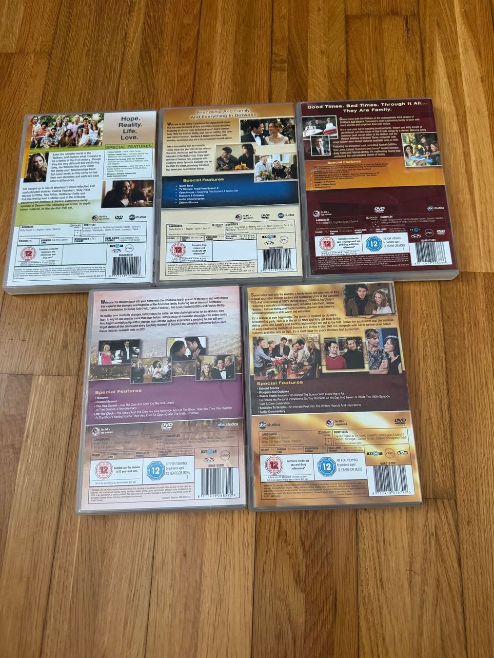 Tutti i DVDs: Brothers & Sisters, Seasons 1-5 – Usato da Zuzwil SG venduto da nk_9000 1