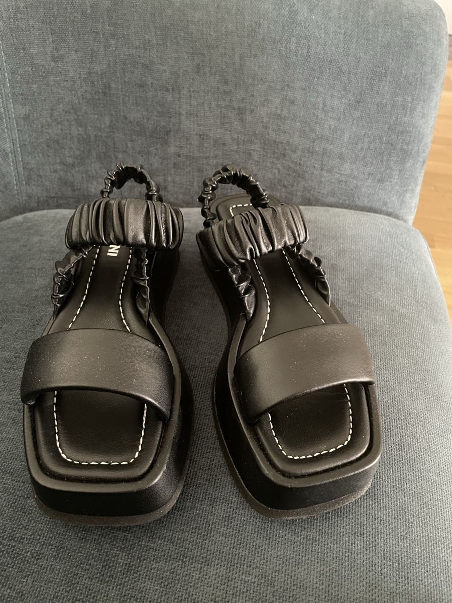 Scarpe da donna: Sandals Pollini Neu, Gr.36 – Nuovo (secondo la descrizione) da Schliern b.Köniz venduto da Nikk0tin 1