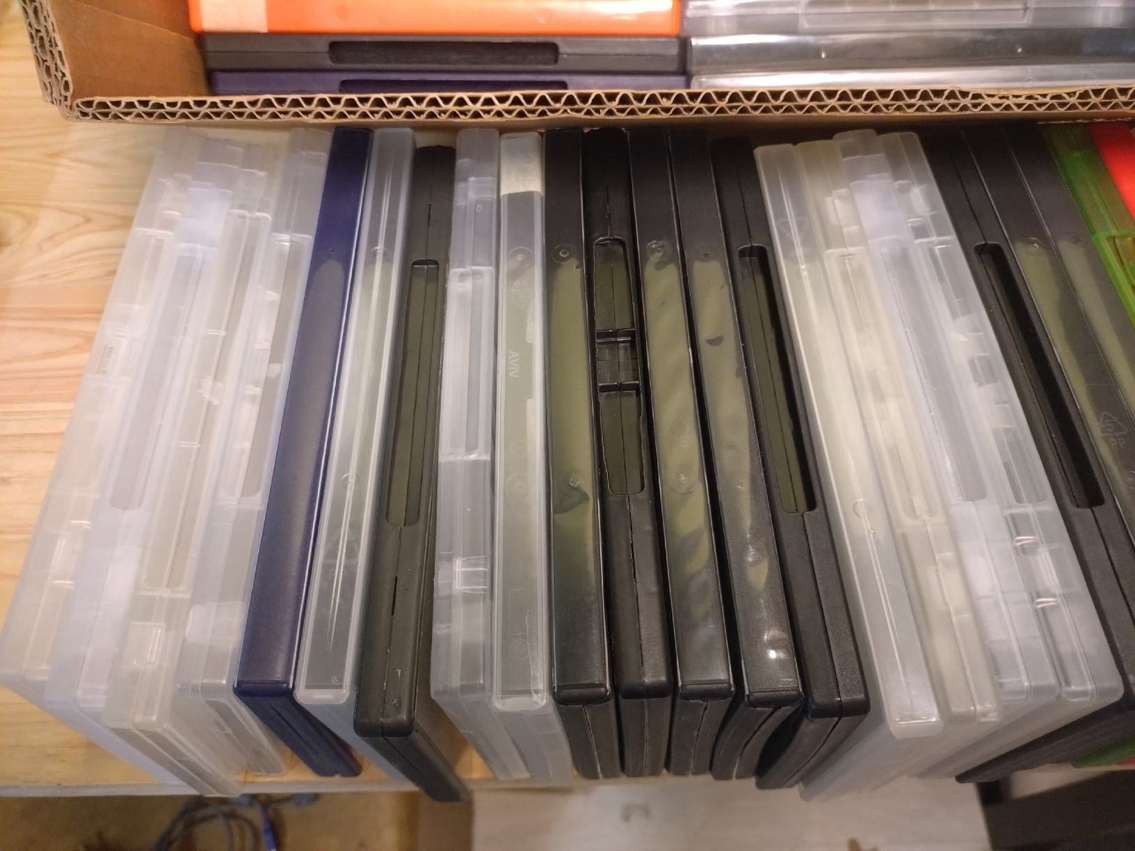 Alle DVDs: 100 boitiers DVD (vides) – Gebraucht aus Farvagny-le-Grand von LaCaverne 3