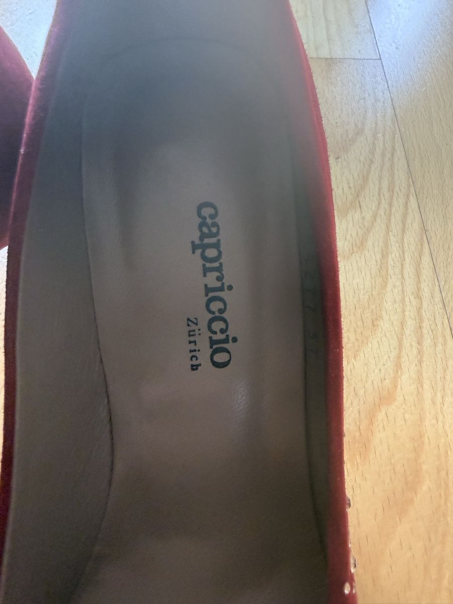 Chaussures femmes: Damenschuhe rot mit Schmucksteinen Grösse 37 – Neuf (Voir description) à Kilchberg ZH par ana_z2sb 2