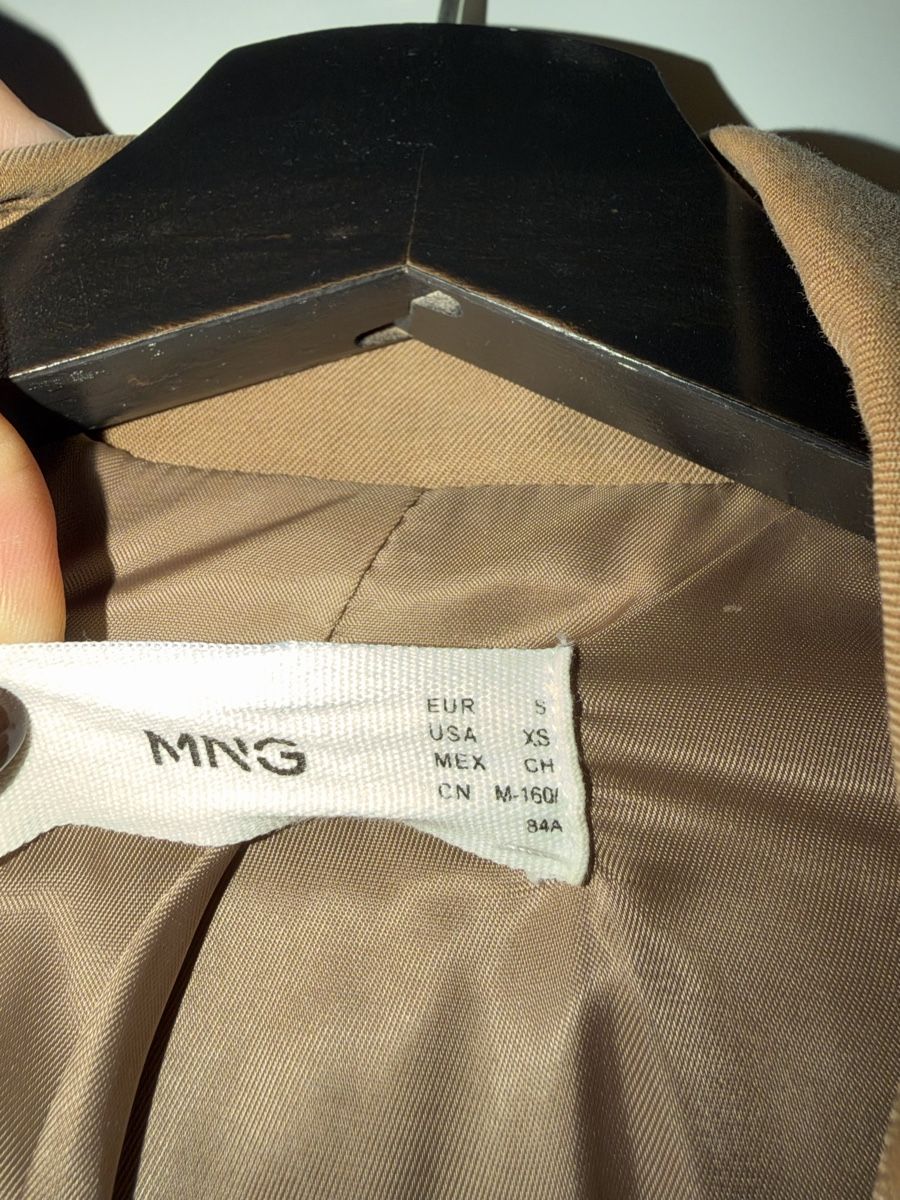 Mango Cappotti: Trench Coat Mango Beige Double Breasted Size S – Usato da Kilchberg ZH venduto da lyn_fsc9 4