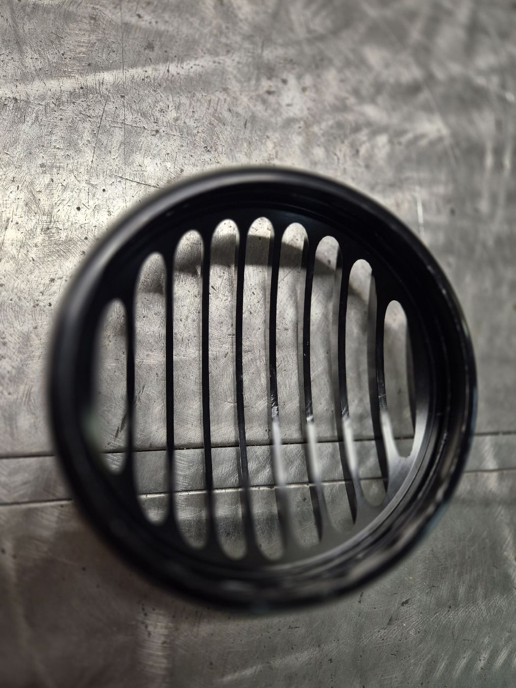 Harley-Davidson Alle Motorradersatzteile: Grille de phare Harley-Davidson   – Gebraucht aus Le Locle von CHEGUA 1
