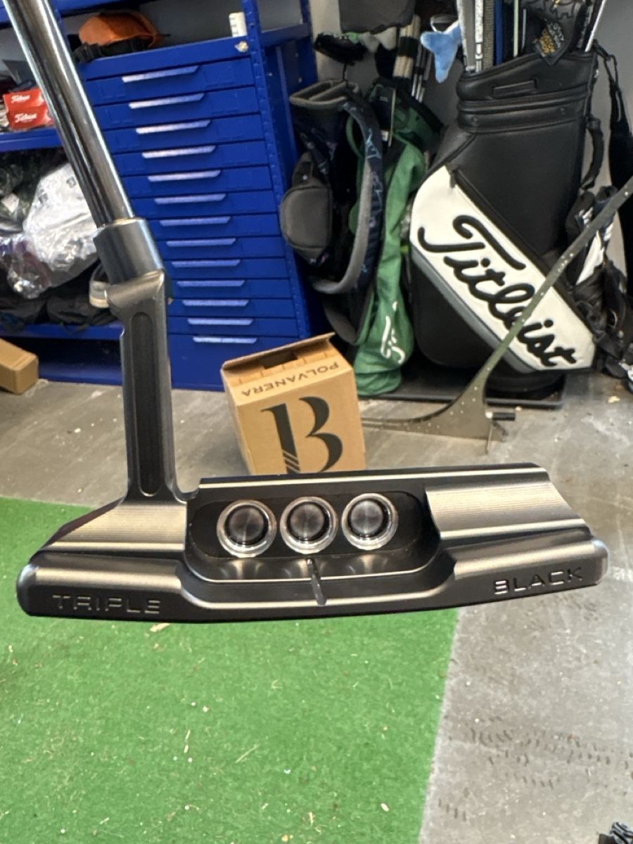 Scotty Cameron Mazze & Set: Scotty Cameron B3 Triple Black Limited Edition – Usato da Schinznach Dorf venduto da lar_h2r2