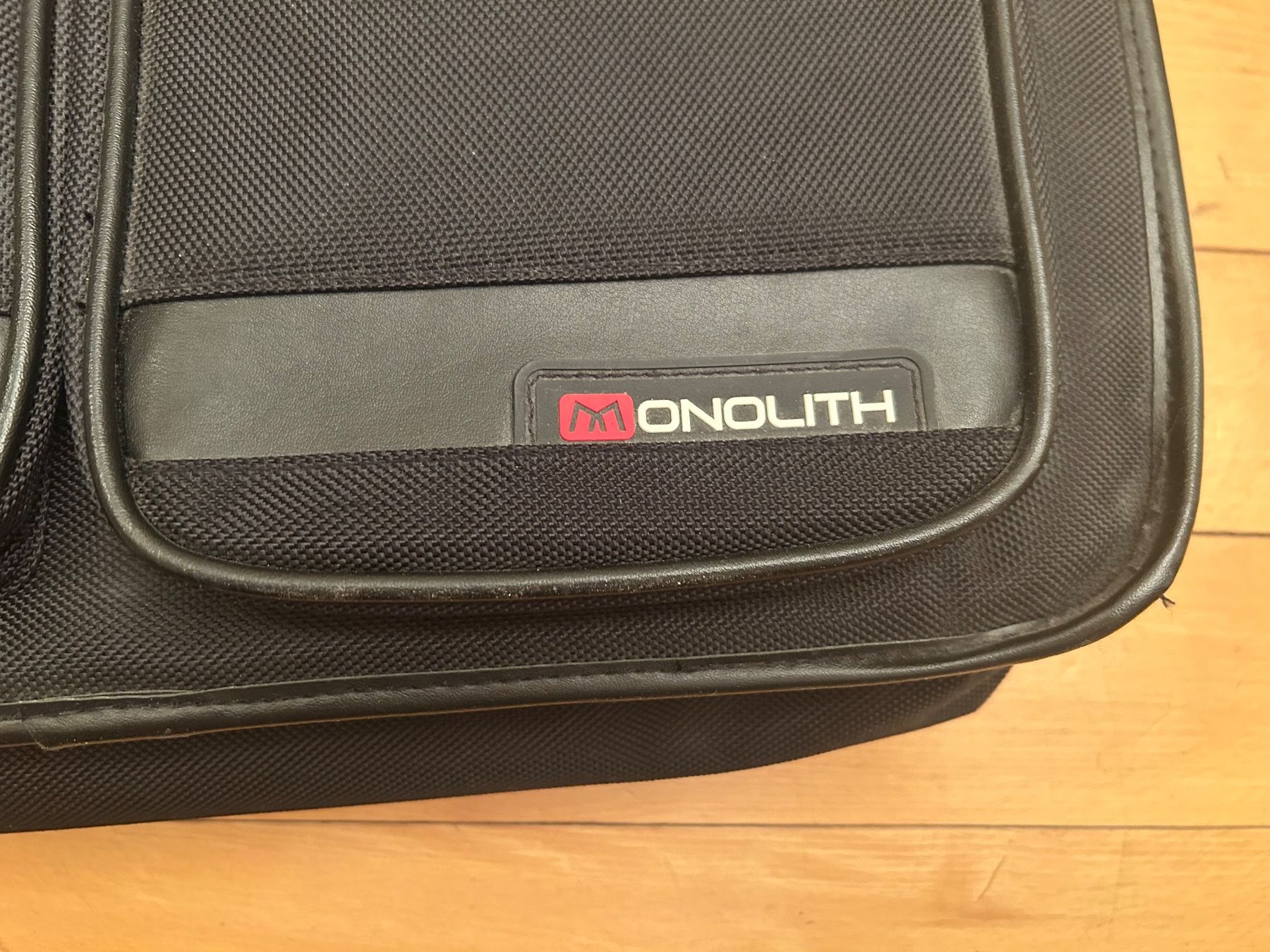 Monolith Valigie & Borse: Monolith Aktentasche aus robustem Nylon, NP 63.- – Usato da Rorschacherberg venduto da Svebe 1