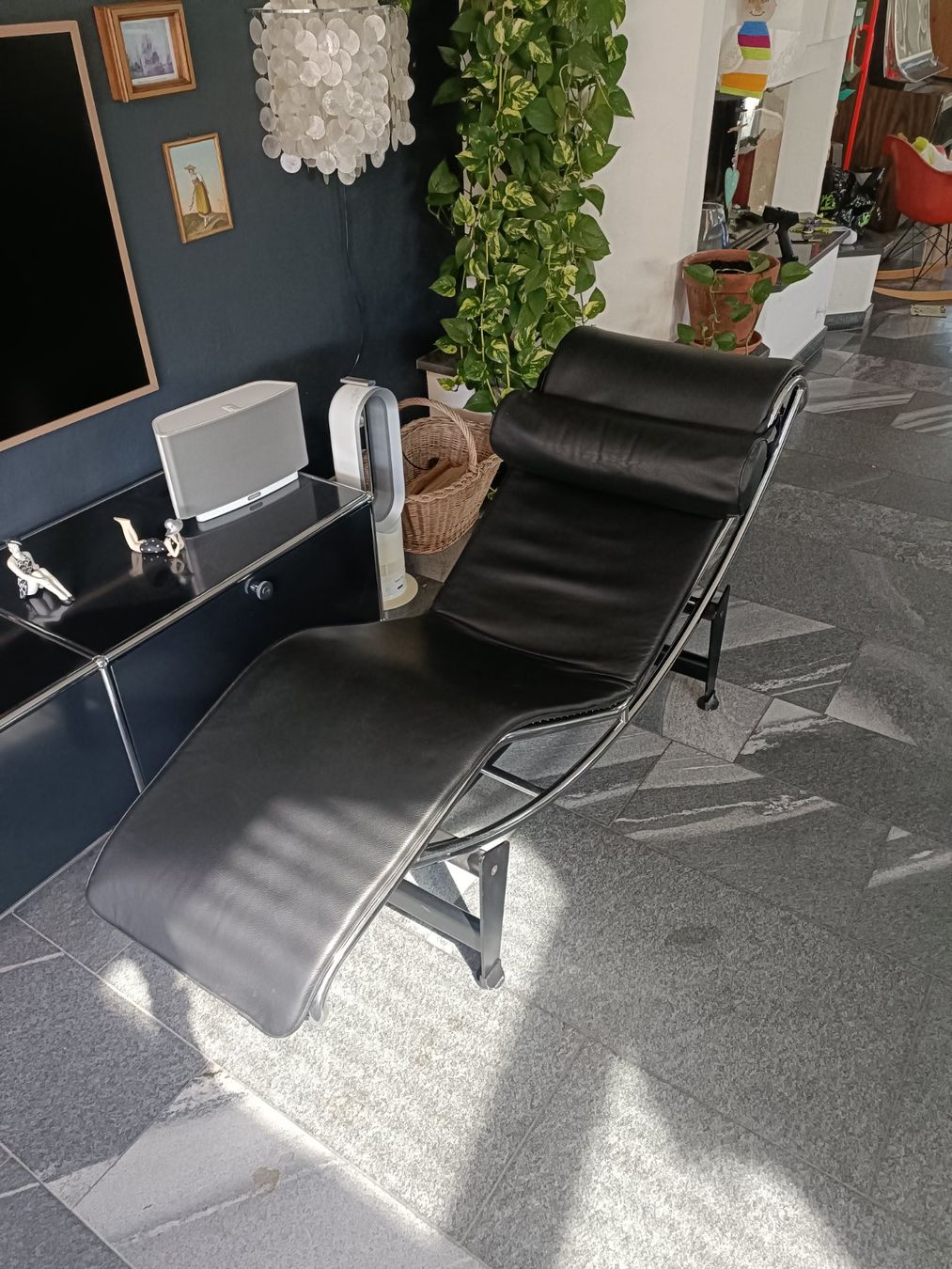 Le Corbusier Sedie a sdraio: Le Corbusier LC4 Liege Replica – Usato da Schmitten FR venduto da oldtimer82 3