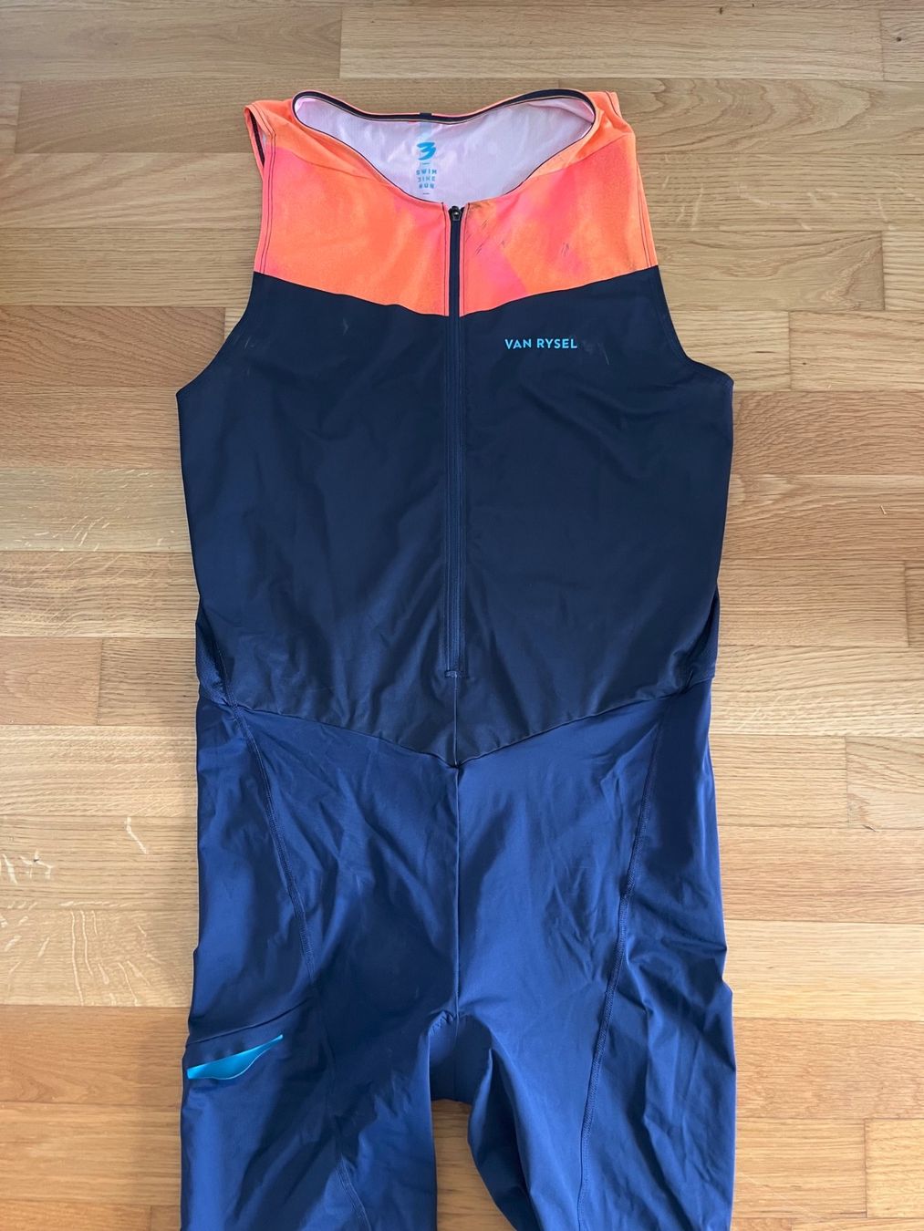 Van Rysel Anzüge, Sport- & Funktionsanzüge: Triathlonanzug Herren – Gebraucht aus Lyss von sebitron