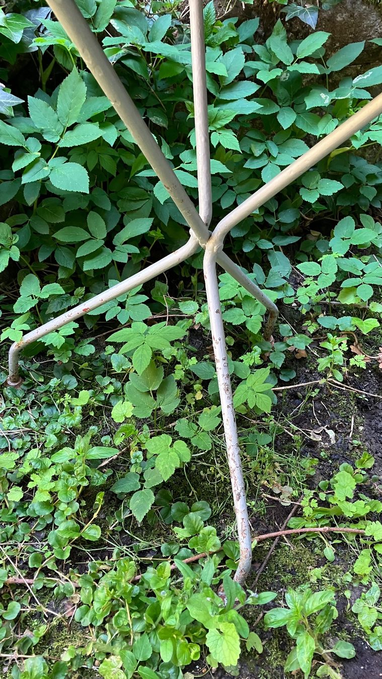 Tavoli: Table de jardin Garden Tisch ronde – Usato da St-Cierges venduto da LeRegain 3