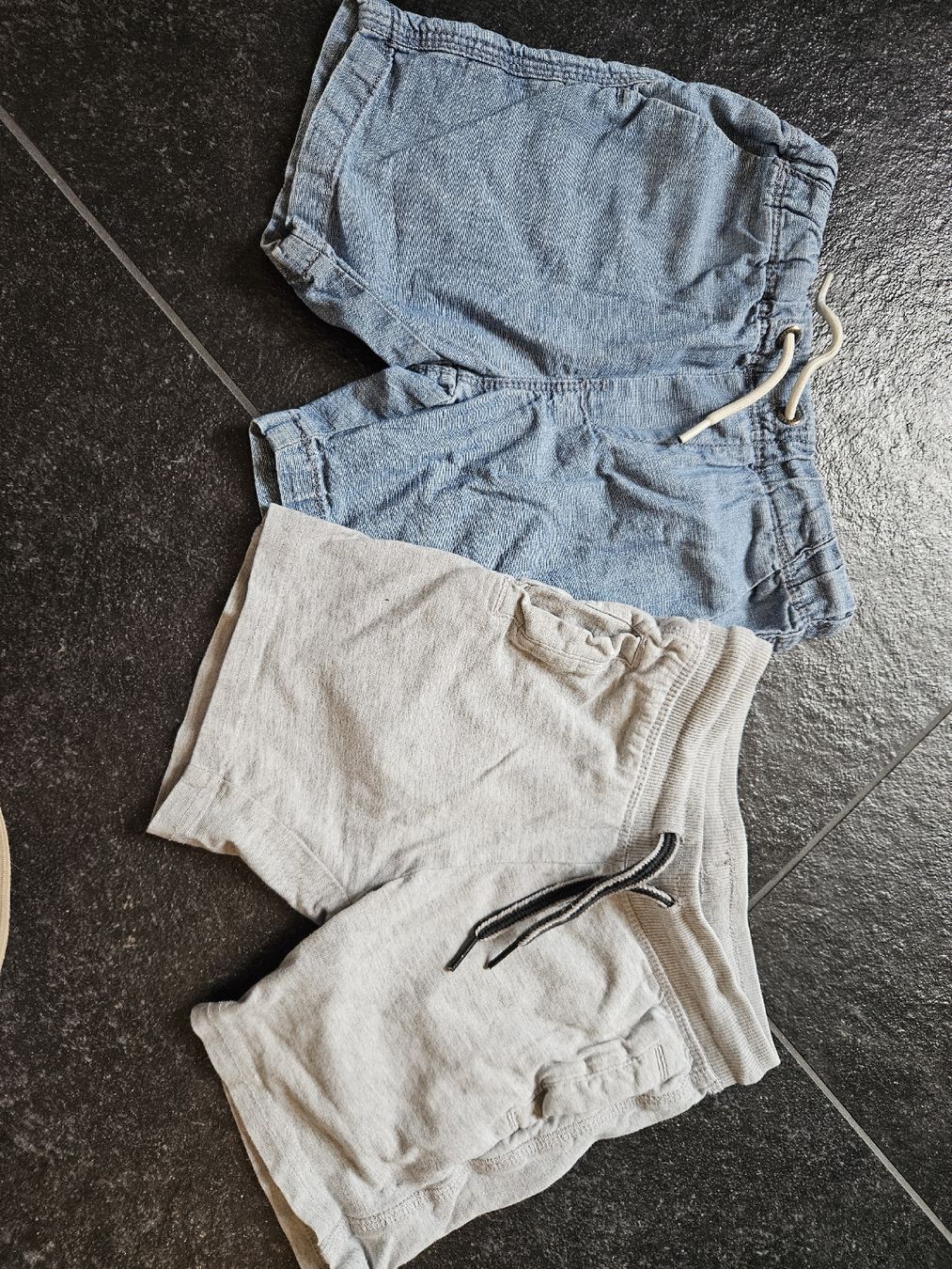 Costumi da bagno: Badehose + UV Schutz Shirt Gr. 2-3 J – Usato da Lufingen venduto da chr_nhh6 3