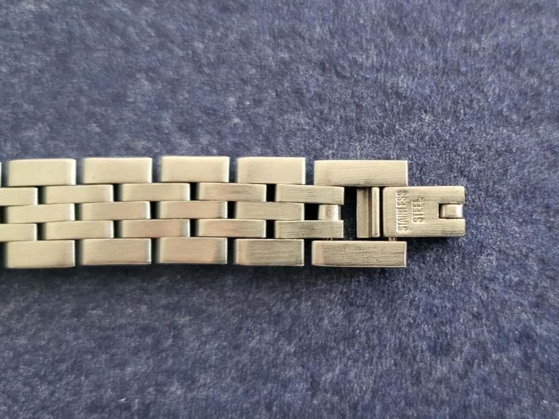 Bracciali & Braccialetti: Schönes Edelstahl Armband mit den Initialen M V – Usato da Brugg AG venduto da Leona90 3