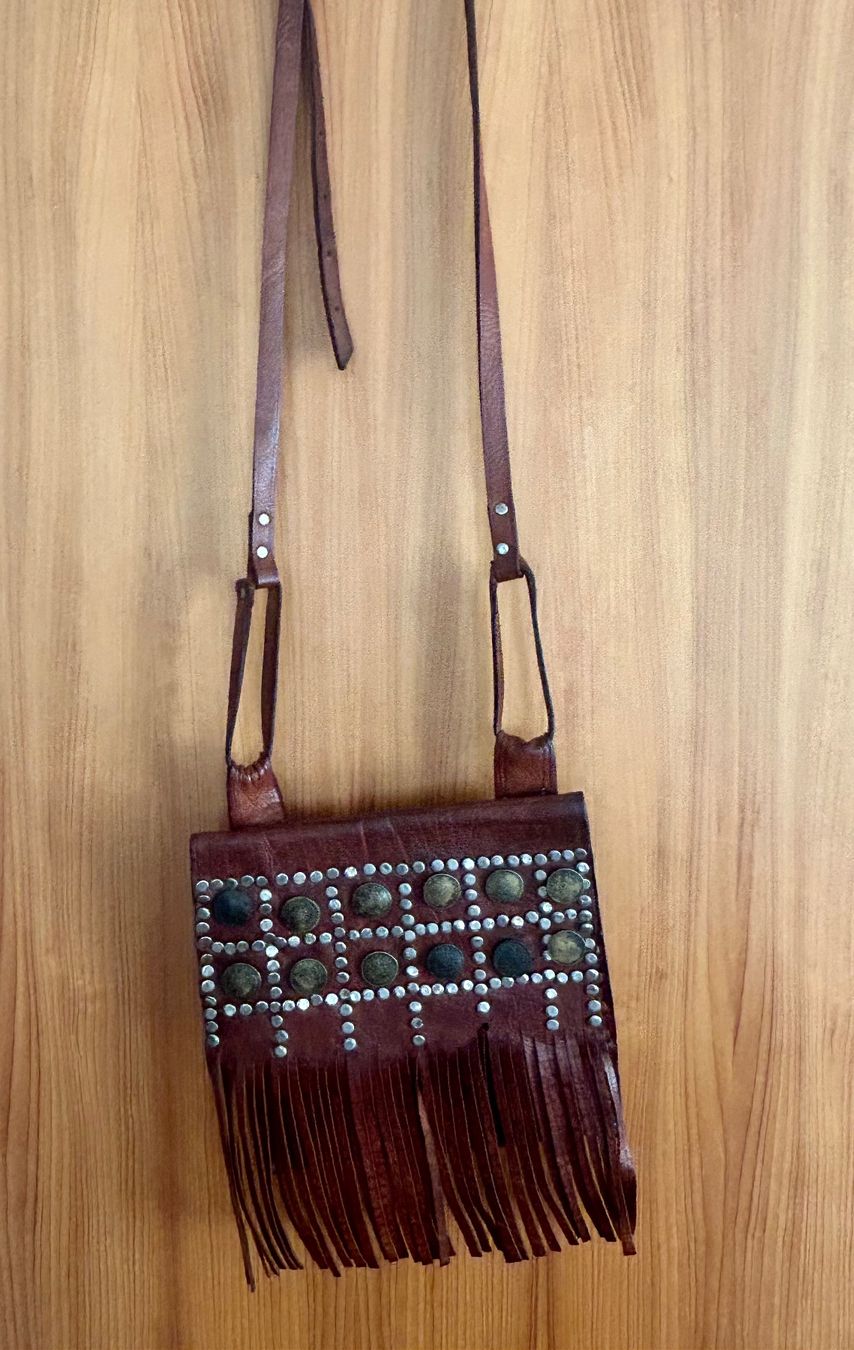 Taschen: Umhängetasche Leder Fransen Nieten Boho – Gebraucht aus chur von corazon710 1