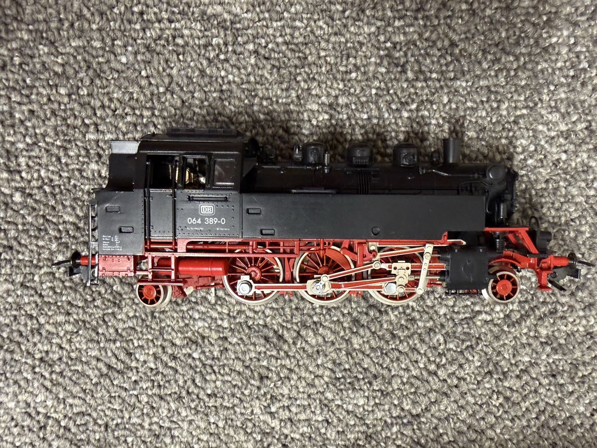 Fleischmann Modelleisenbahnen: Fleischmann Dampflok BR64 064 389-0 Ho  – Gebraucht aus Berikon von TopLok 6