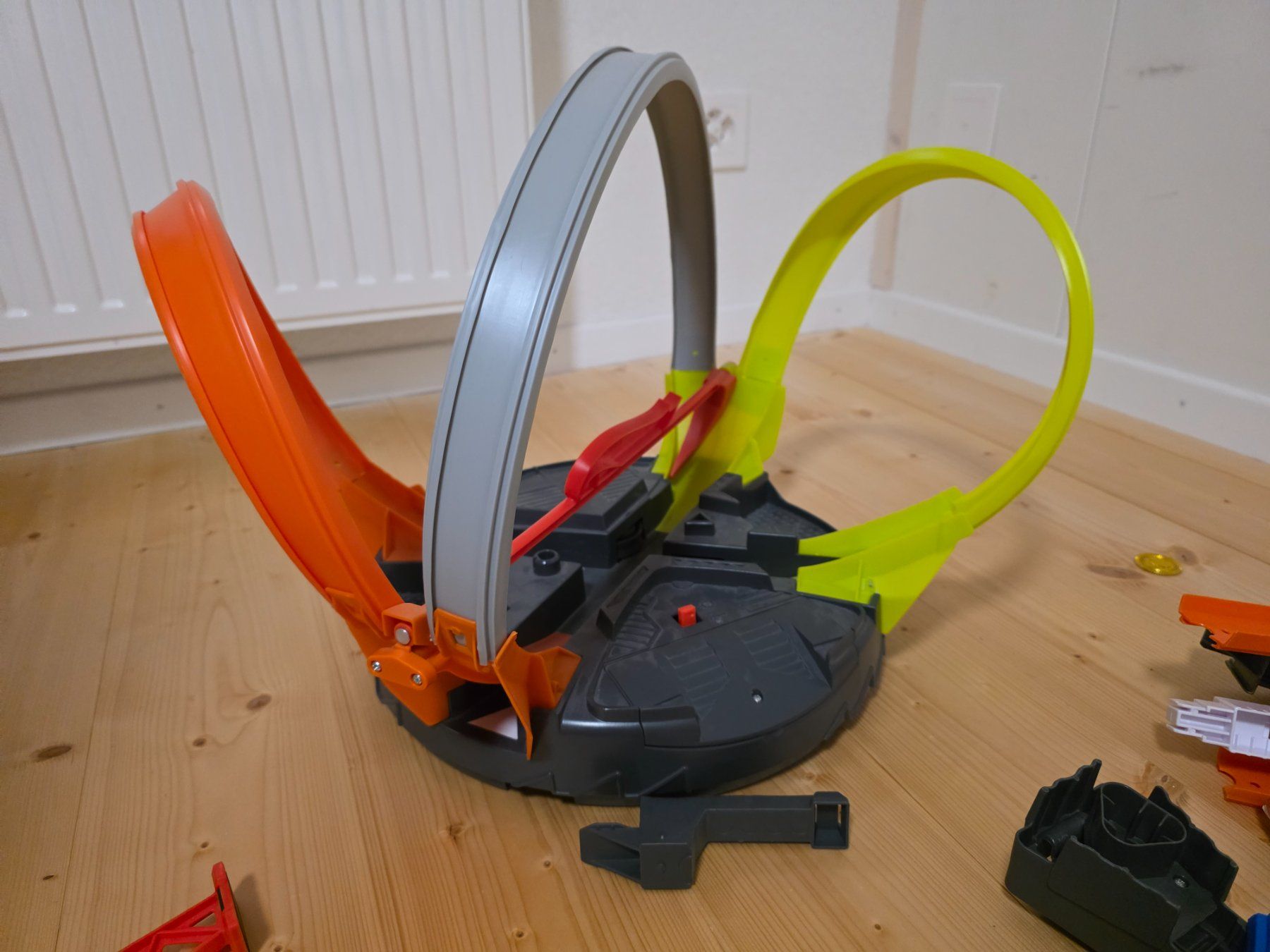 Hot Wheels Jouets: HOT WHEELs Bahn – D'occasion à Stallikon par Bpinkpanter 1