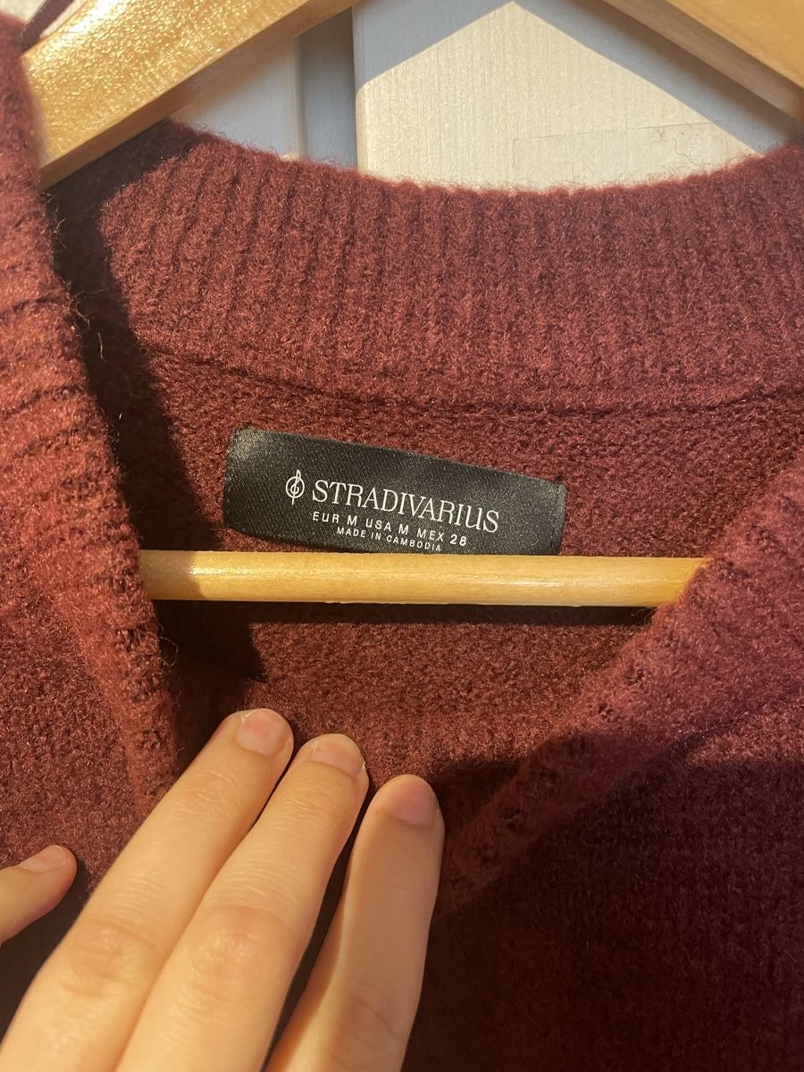Stradivarius Pullover & Sweatshirts: Strickpullover, bordeaux – Neu (gemäss Beschreibung) aus Turgi von eiiinalem 1