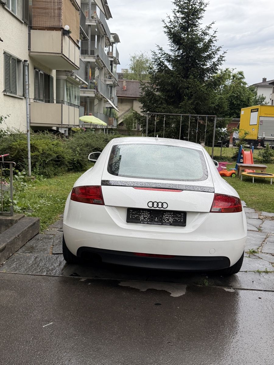 Audi Automobili: Audi tt Sportliches Coupé – Usato da Zürich venduto da bur_p68t 5