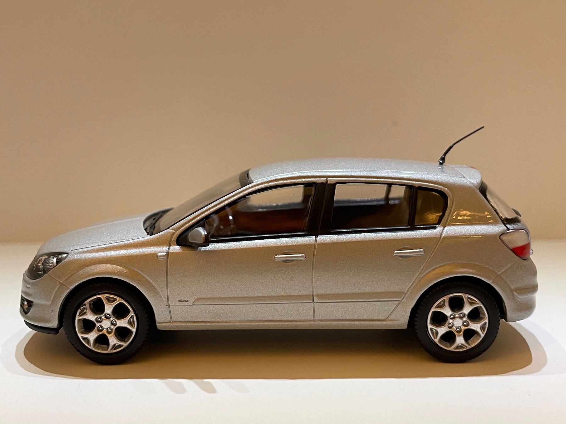 Vauxhall Modellini d'auto: Vauxhall Astra 1/43 – Nuovo (secondo la descrizione) da Bern venduto da Nanzza 1