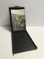 Alte Foto - Sammelbilderbox mit Vintage-Postkarte