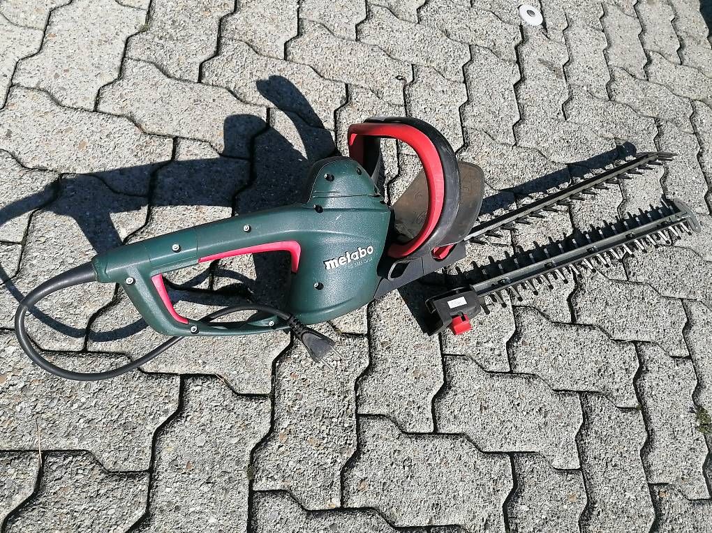 Alle Maschinen: Taille haies Métabo 220 volts  – Gebraucht aus Château-d'Oex von Ramelfanfot