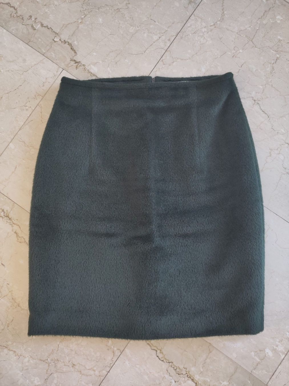 Jil Sander Gonne: Jupe verte JILSANDER (38) – Nuovo (secondo la descrizione) da Lausanne venduto da HelenaK