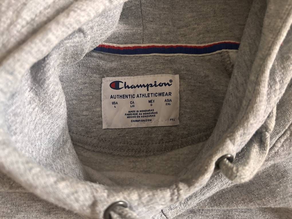 Champion Maglioni & Felpe: Champion Kapuzenpulli, L, ca 164 – Usato da Zürich venduto da gucks 1
