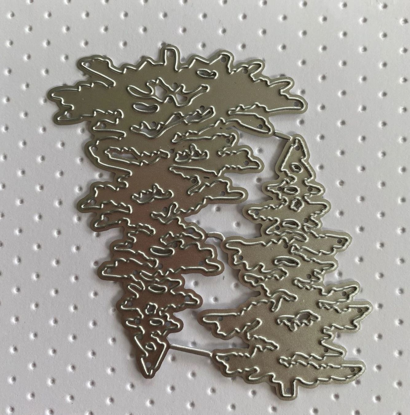 Schablonen: 2 TANNEN / BÄUME STANZSCHABLONE – Neu und originalverpackt aus Affoltern am Albis von scrapbooking 3