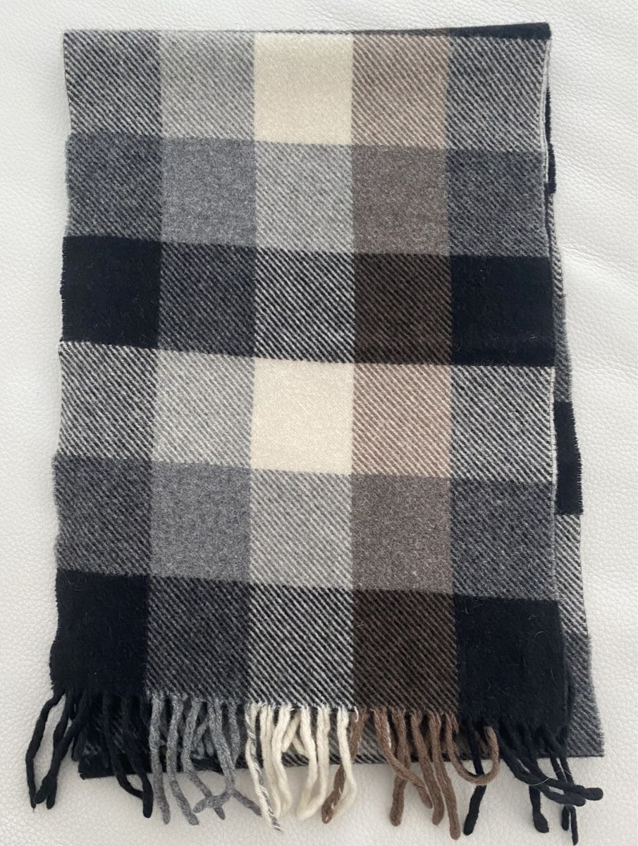Foulard & Sciarpe: Papillon 100% Lambswolle schal – Usato da Opfikon venduto da Luis144 1