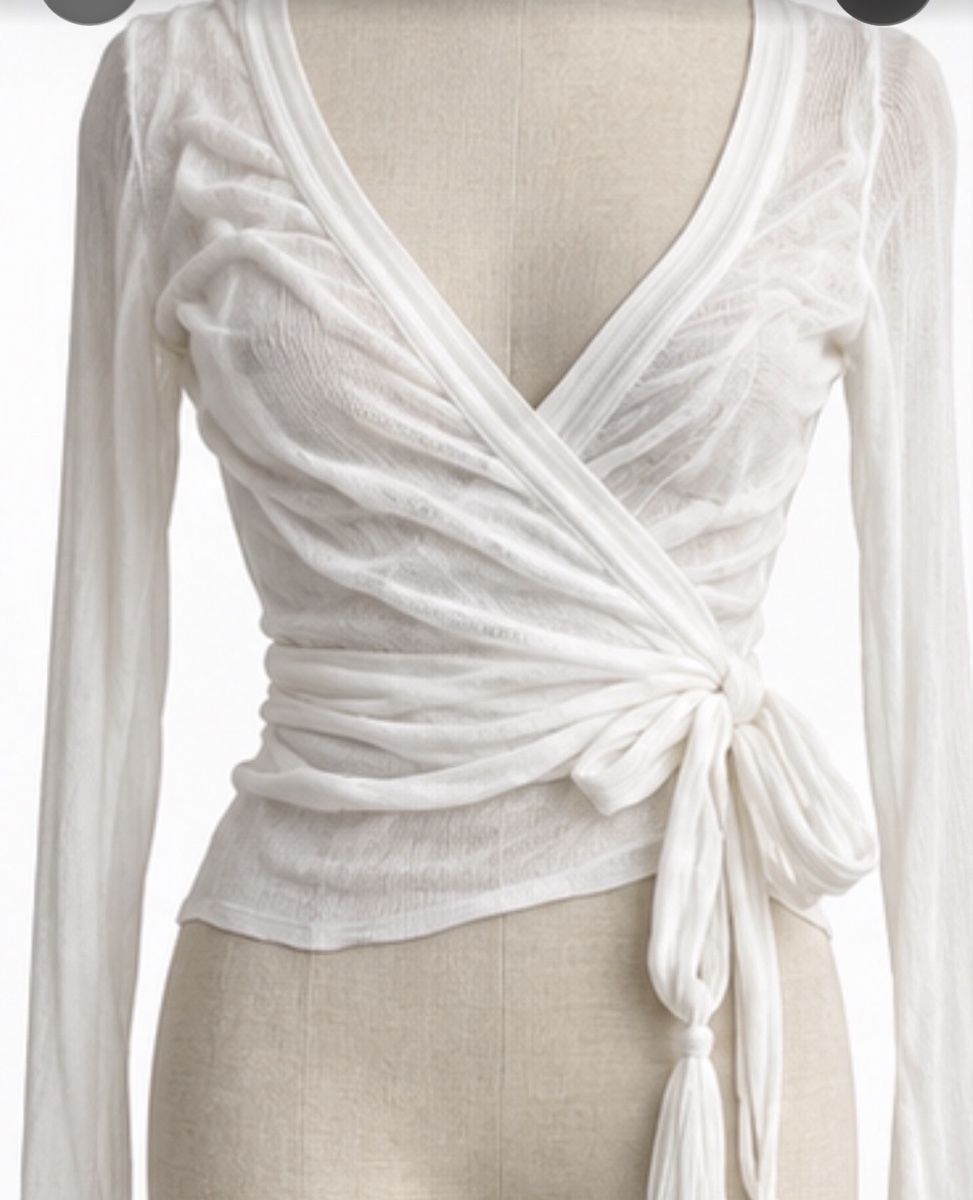 Gucci Blusen: Wickelbluse Gucci weiss Grösse S – Gebraucht aus Rodersdorf von gstaad06