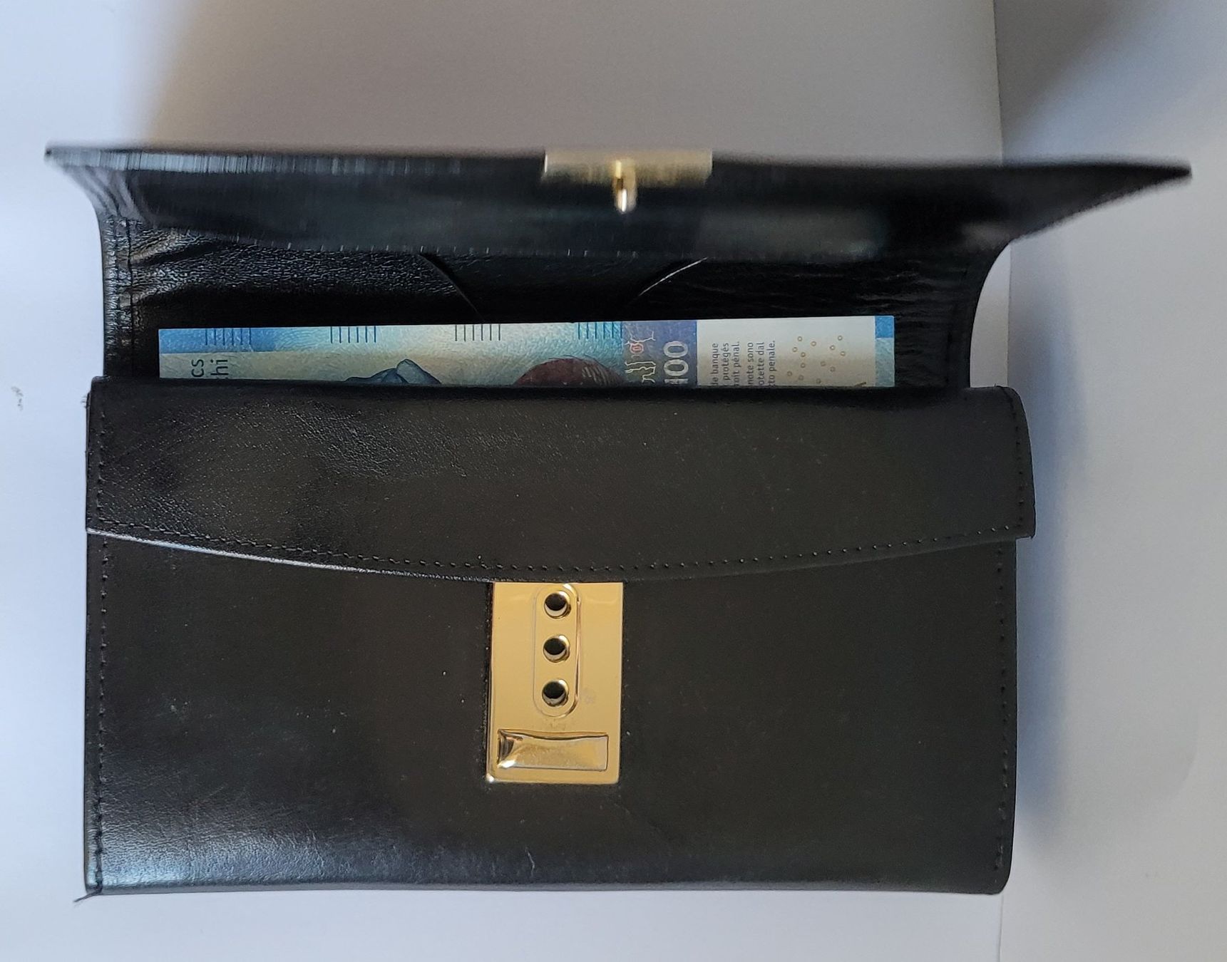 Portafogli: Portemonnaie – Usato da Zürich venduto da Avd 8