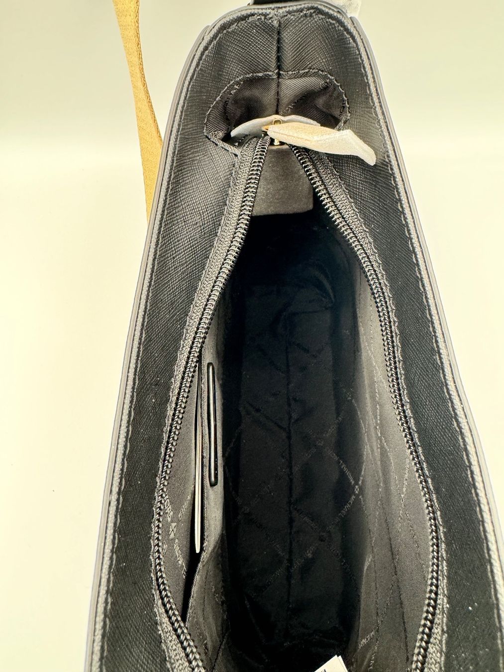 Michael Kors Taschen für Damen: Michael Kors Tasche black – Neu und originalverpackt aus Wiedlisbach von Sistershop 2