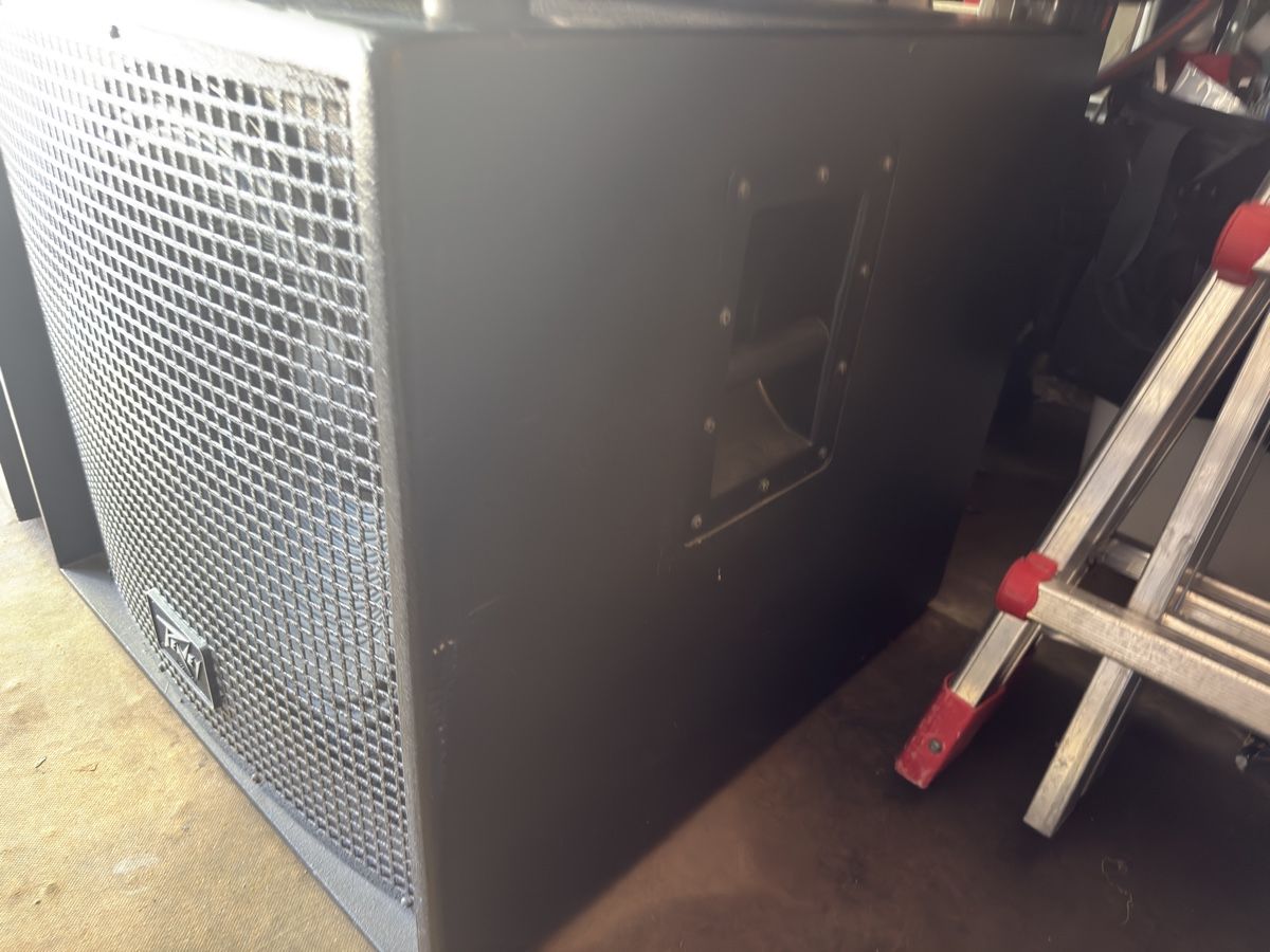 Peavey Haut-parleurs: Peavey Versarray Professional Line Array Sound System – Made – D'occasion à Grand-Lancy par Unic0 3