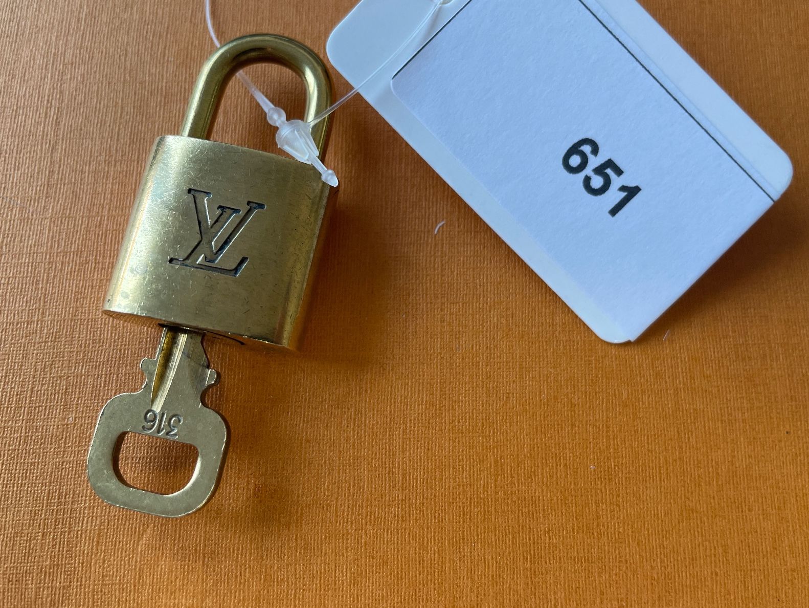 Lucchetti: Louis Vuitton Schloss - Nr. 651 – Usato da Hittnau venduto da LuxAndMore 2