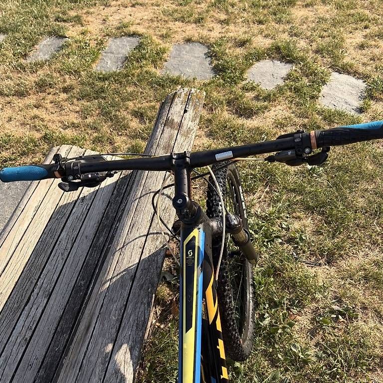 Velos: VTT Scott Scale 970 bleu et orange  – Gebraucht aus Martigny von reu_t2ln 2
