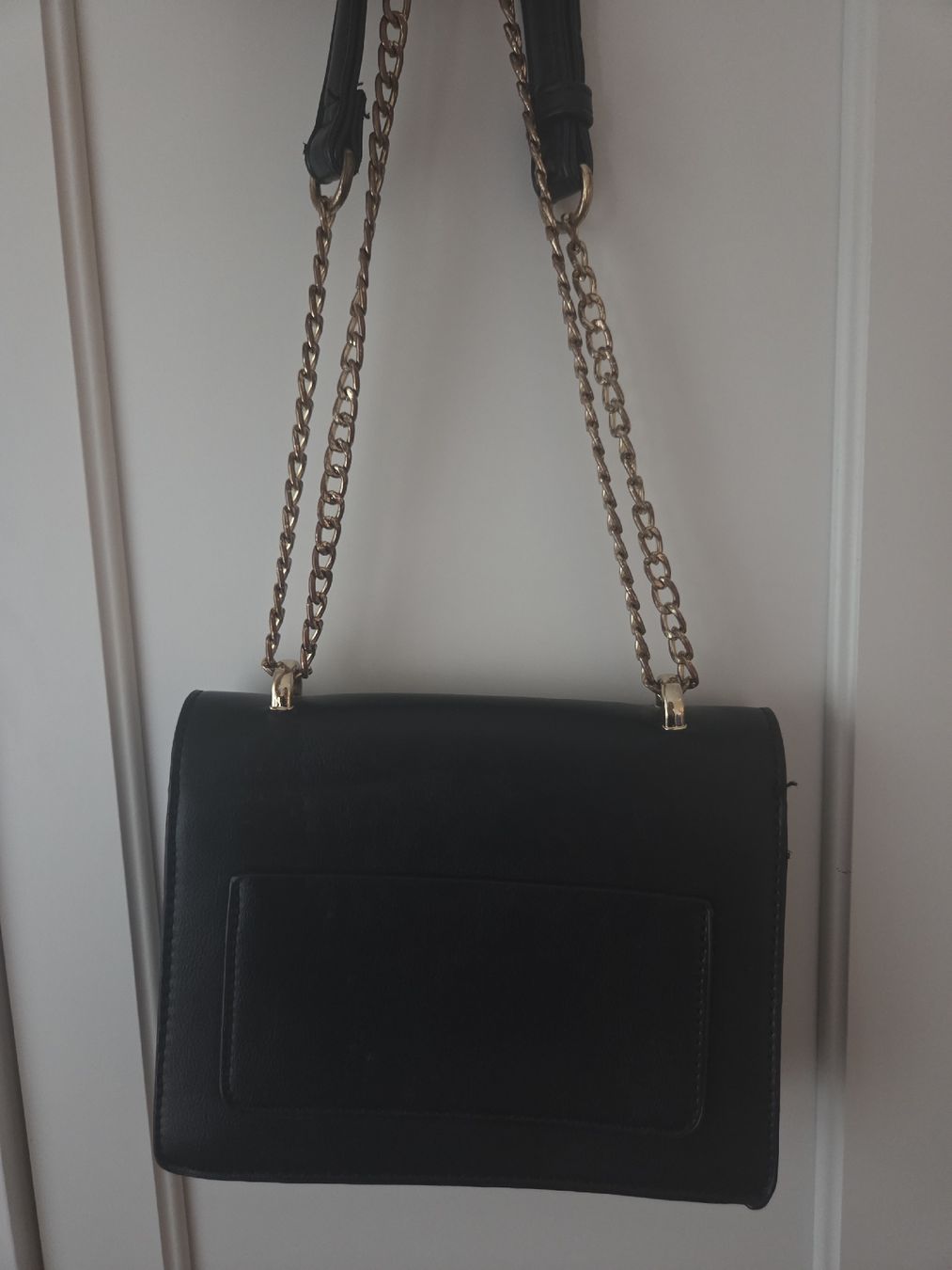 Borse da donna: Schwarze Handtasche  – Usato da Bassersdorf venduto da ale_2ftz 3