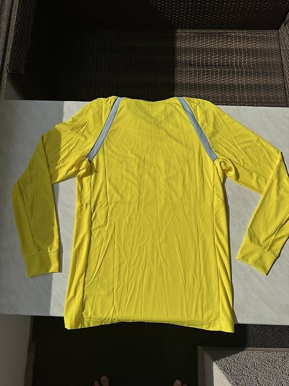 Adidas Canottiere & Pantaloni: Schiedsrichter Trikot - langarm – Nuovo (secondo la descrizione) da Gossau ZH venduto da schoggio 1