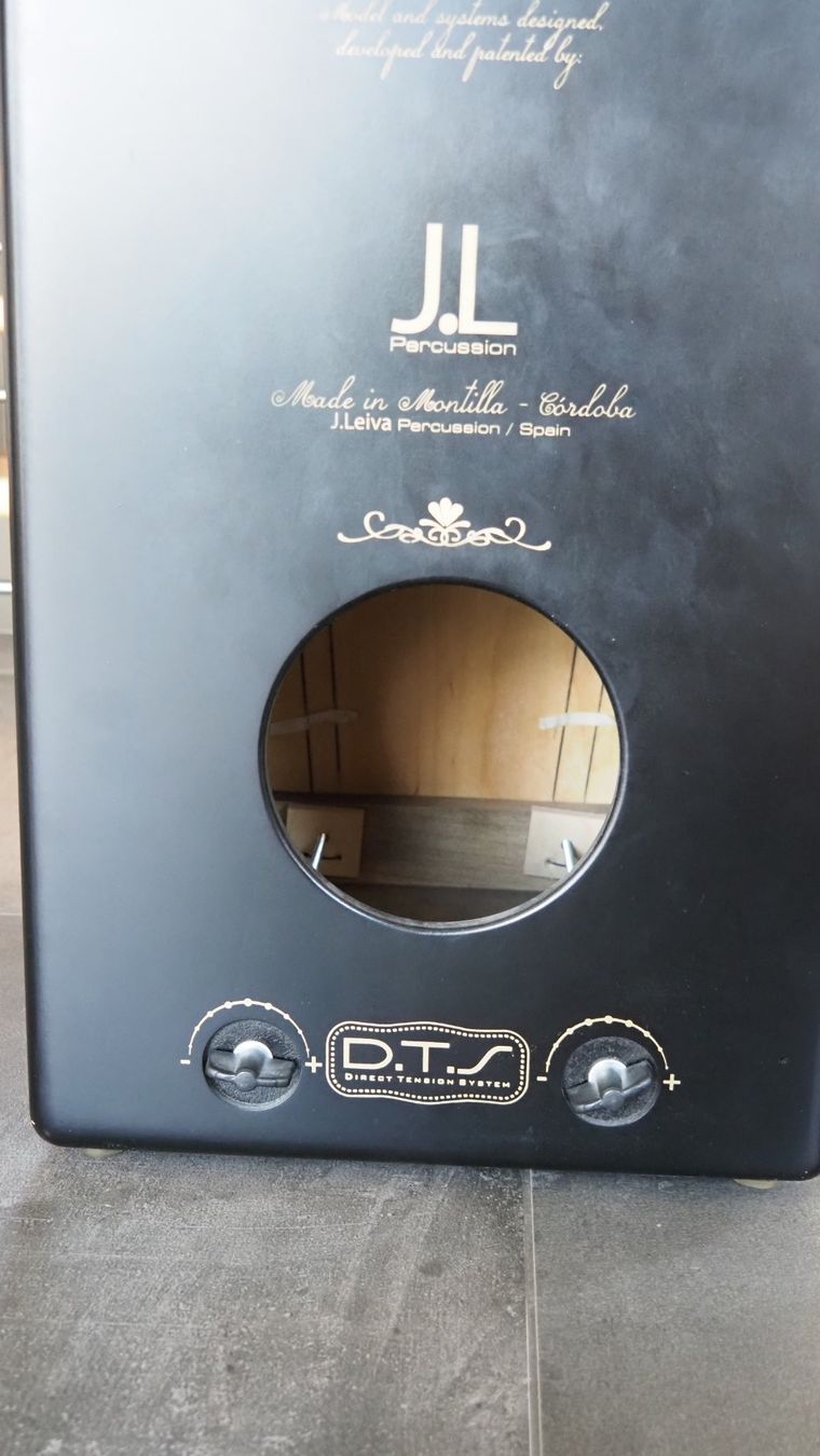 Musikinstrumente: Cajon J.Leiva Percussion New Zoco – Gebraucht aus Vilars NE von leo_2dh2 6