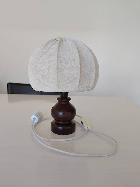 Lampen: Nachttischlampe im antiken Stil – Gebraucht aus Herzogenbuchsee von cla_rm99 1
