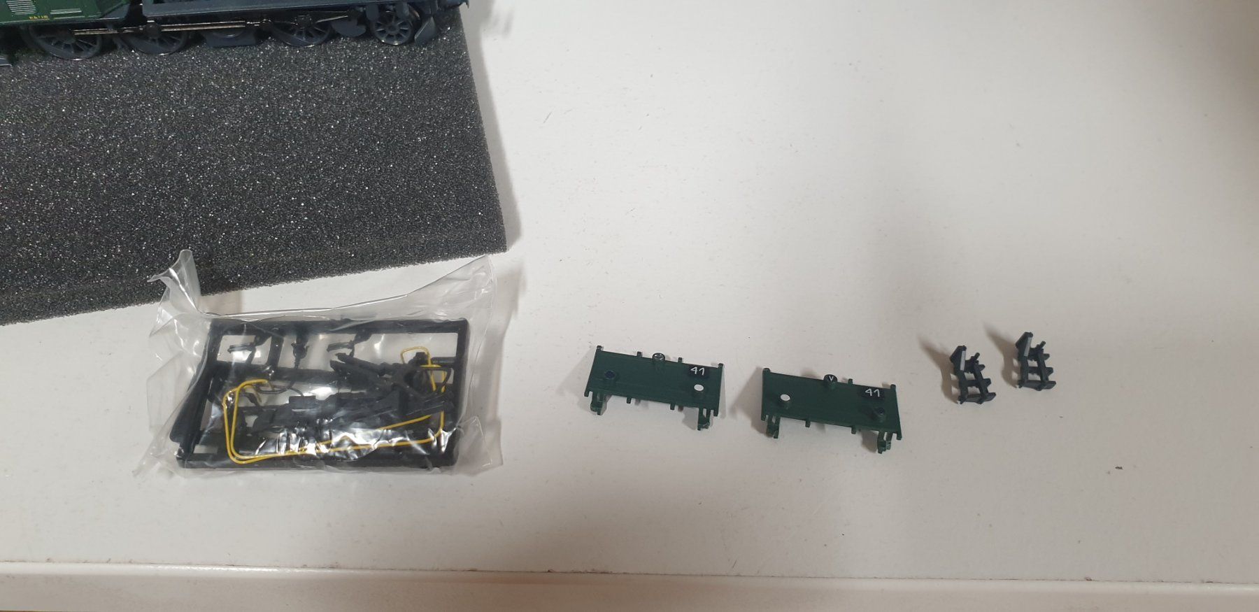 Roco Modellini di ferrovie: Roco SBB Ce6/8 Rangierkrokodil Digital H0/AC 69848 – Usato da Neuenhof venduto da ludovicco 7